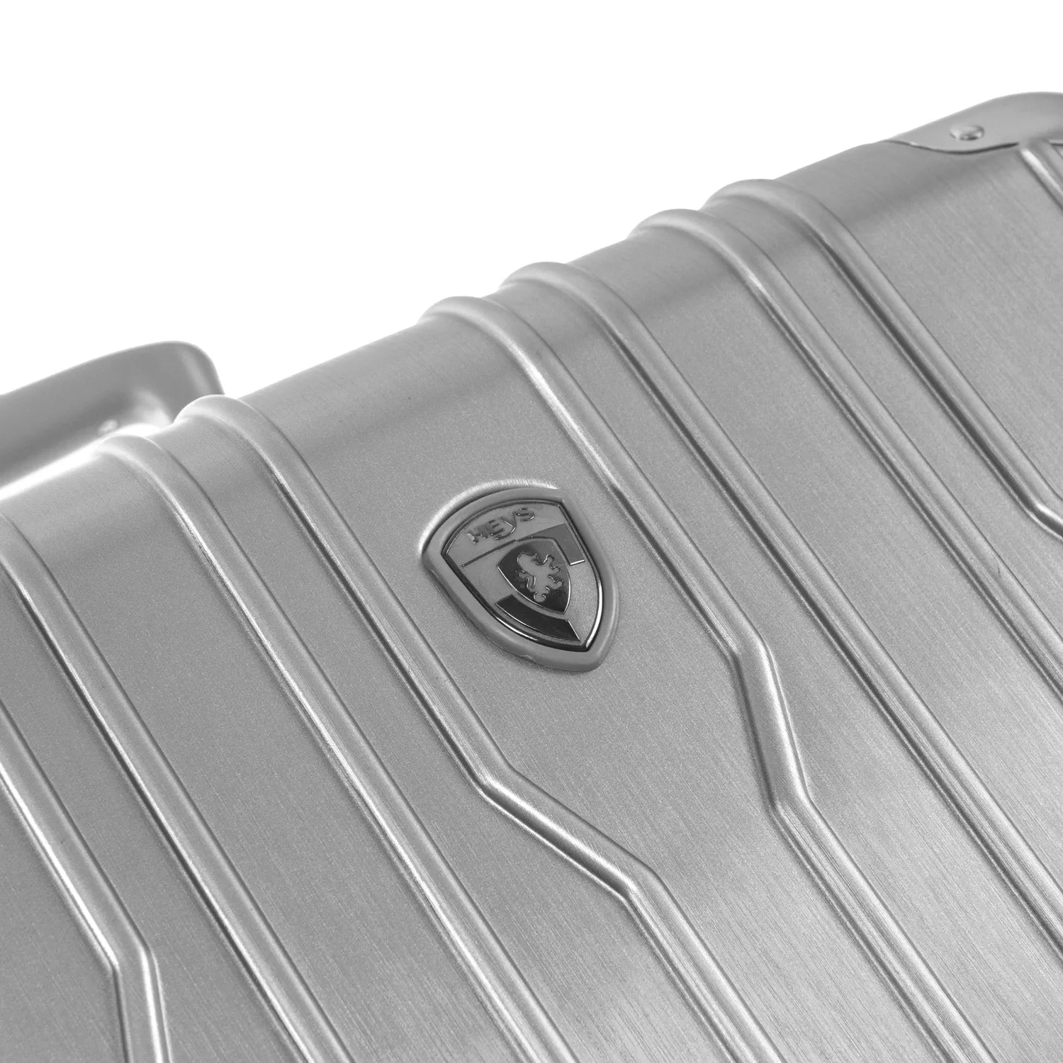 Xtrak 21.5 Inch Carry-On Luggage