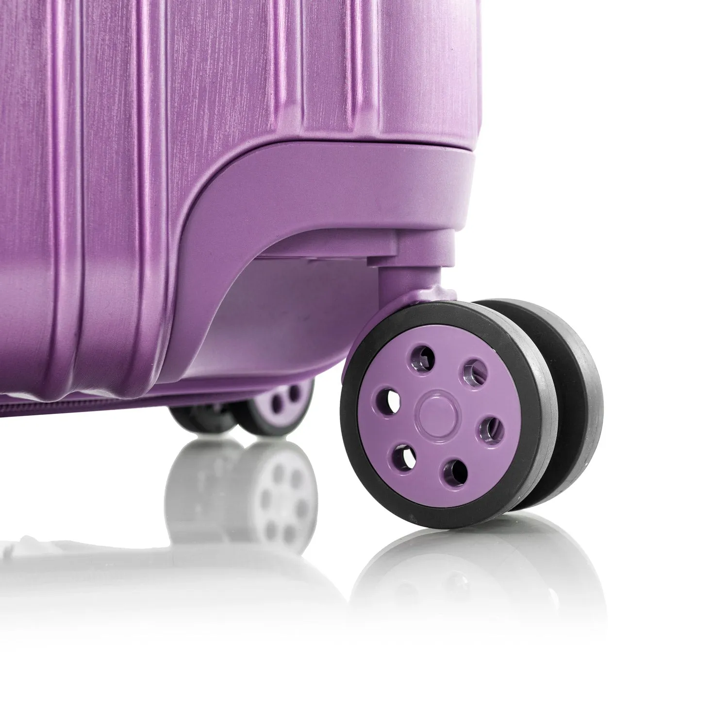 Xtrak 21.5 Inch Carry-On Luggage