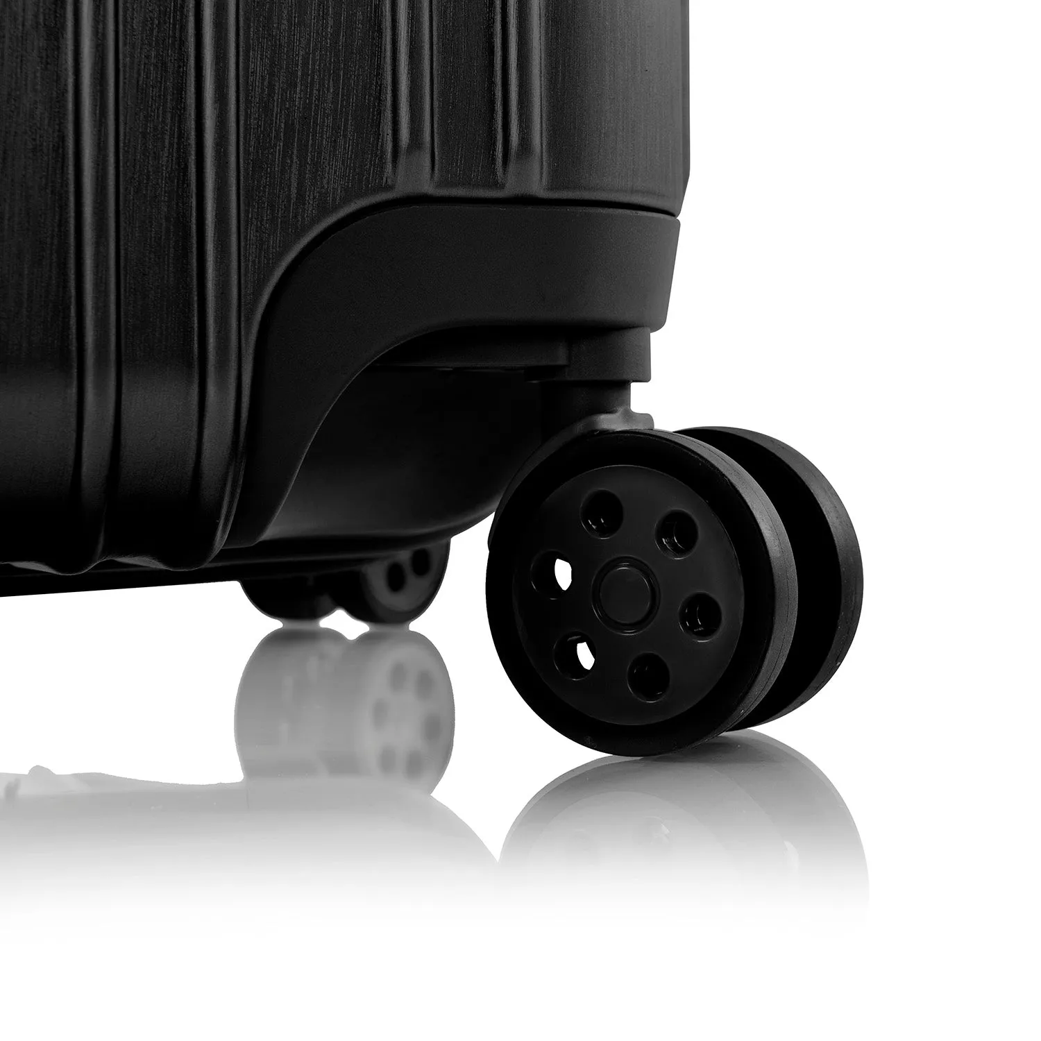 Xtrak 21.5 Inch Carry-On Luggage
